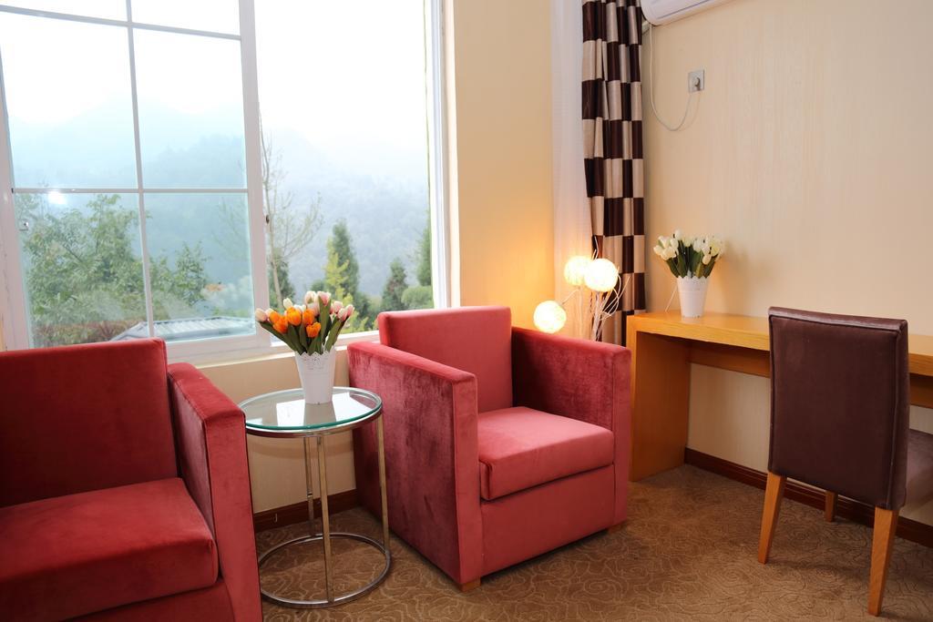 Panshan Tingquan Tuwo Holiday Resort Leshan Chambre photo