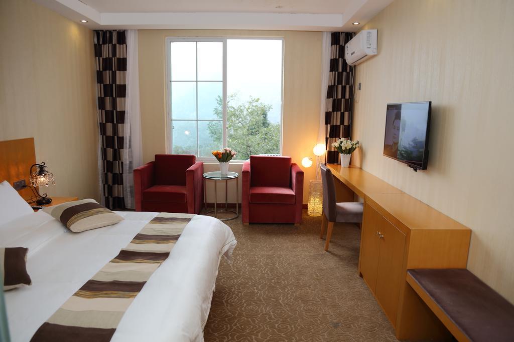 Panshan Tingquan Tuwo Holiday Resort Leshan Chambre photo
